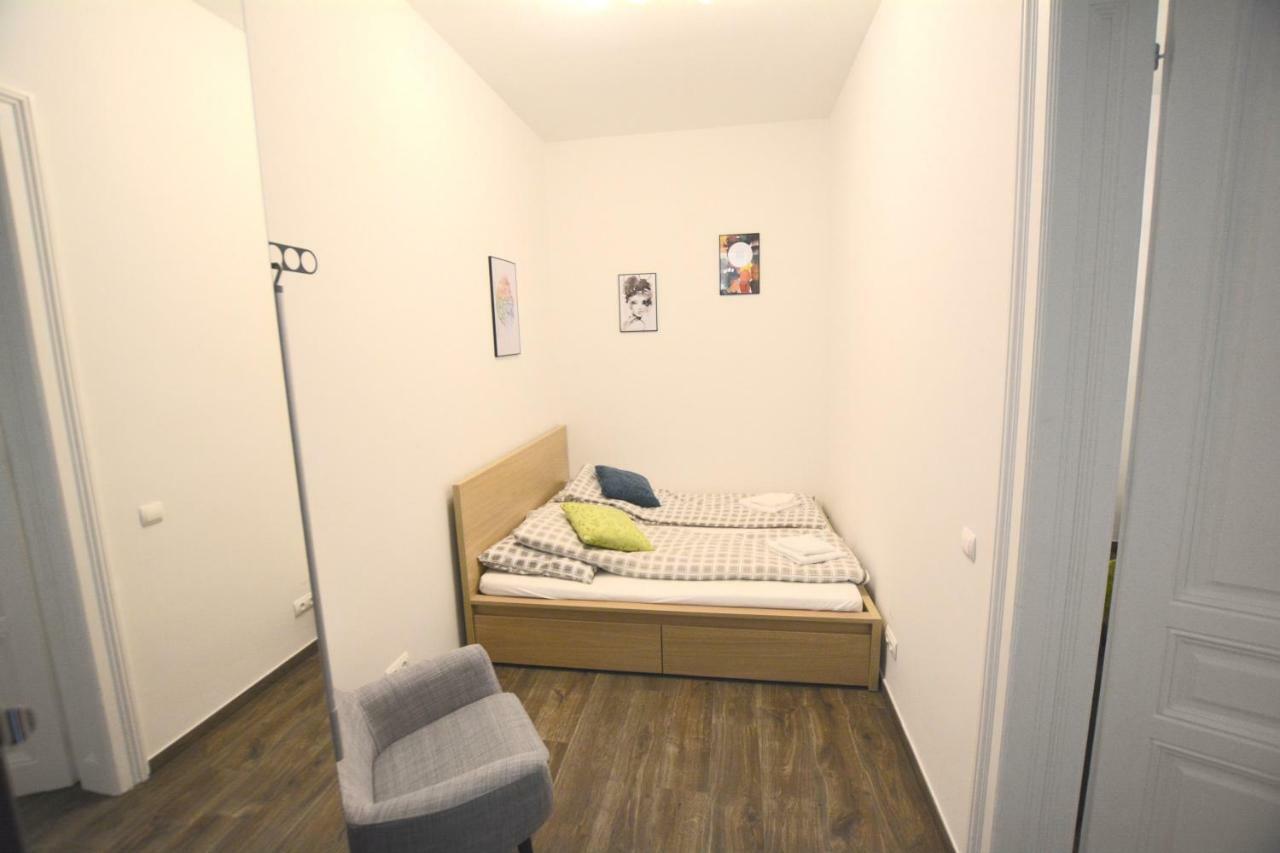 Prater & Center Apartment Mit Eigener Terrasse Vienna Exterior photo